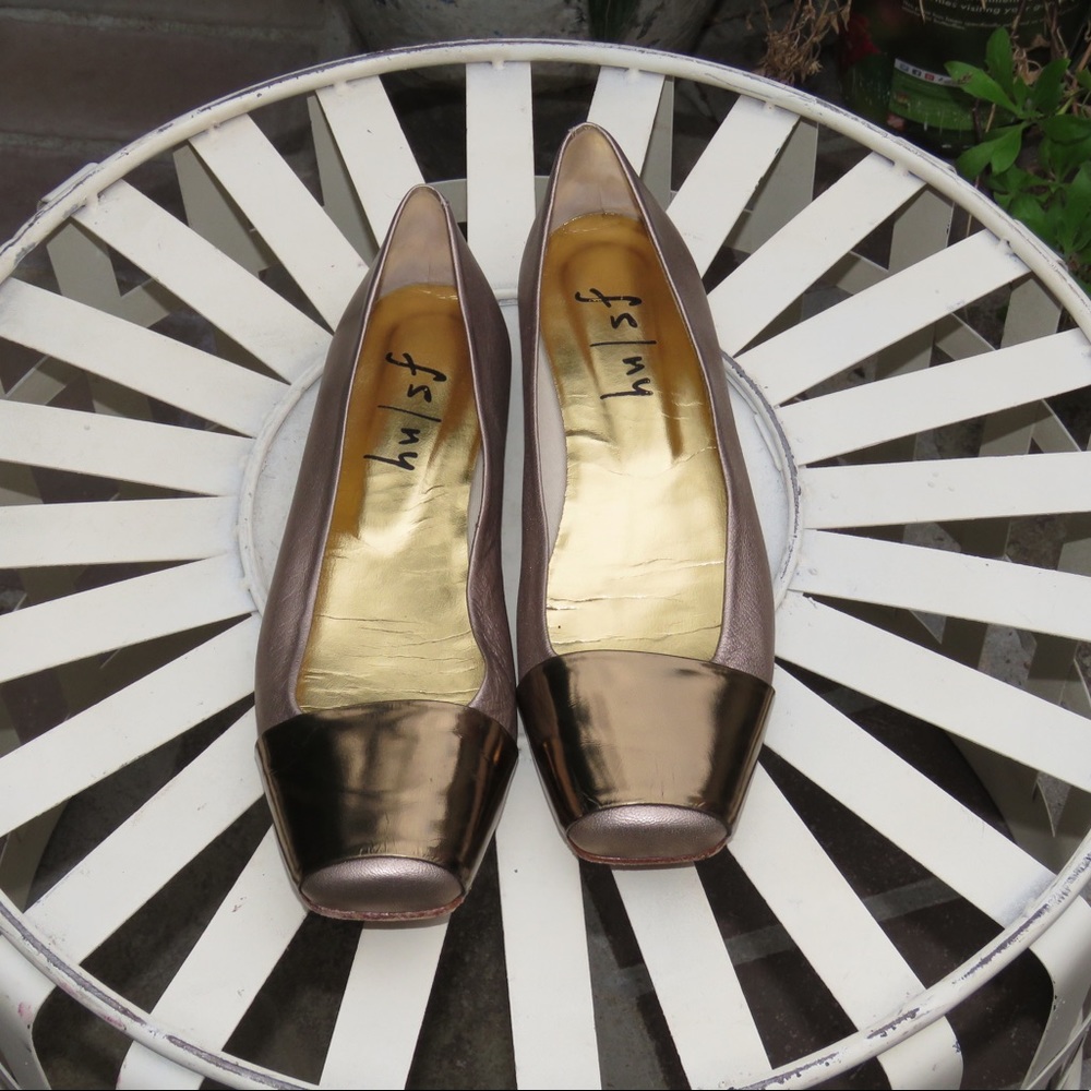 French Sole FS/NY Women’s Bronze Leather Flat Size 8.5 with Wide Metallic Band